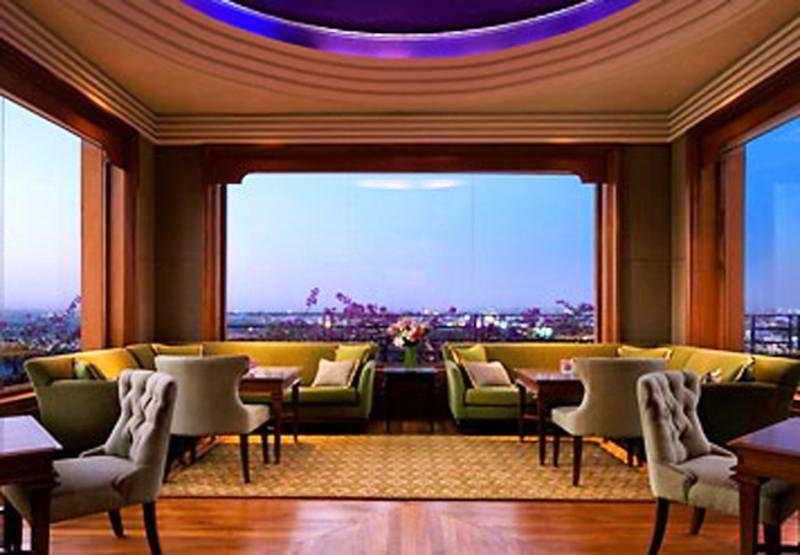 Marriott & Convention Centre 5*