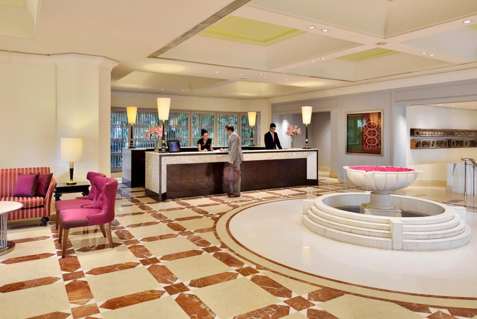 Marriott & Convention Centre 5*