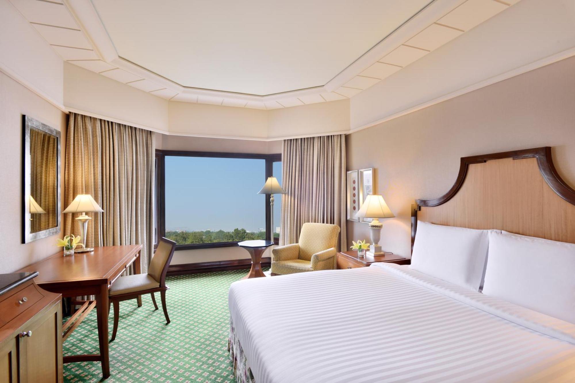 Marriott & Convention Centre Hotel 5*