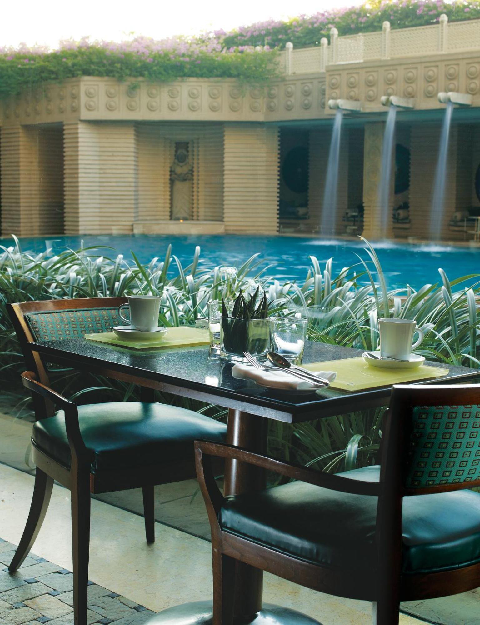 Marriott & Convention Centre Hotel 5*